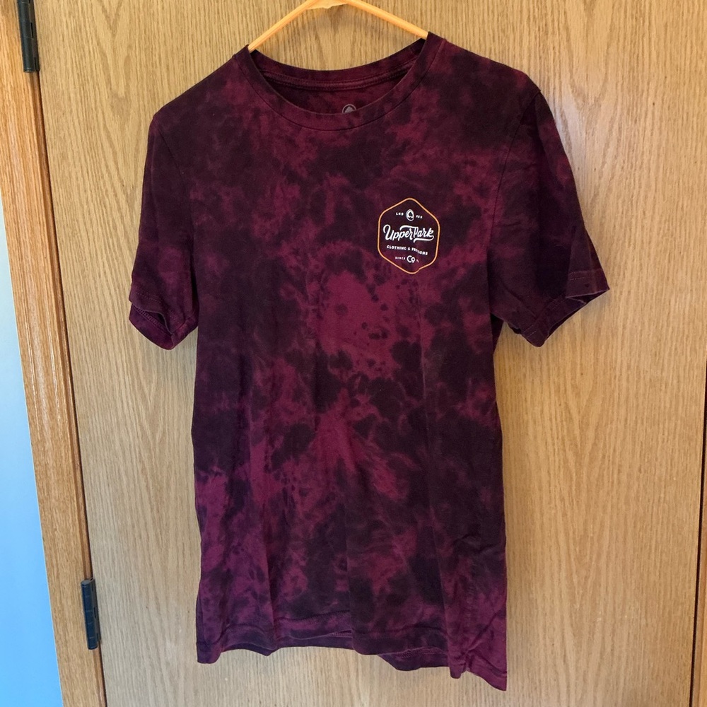 2 UPPER PARK Clothing CHICO, CA Shirts, T-shirt & flannel, men’s medium, soft!